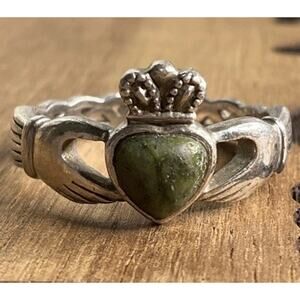 Solvar Irish Claddagh Ring Green Heart Stone Sterling Silver Size 8 SID 925